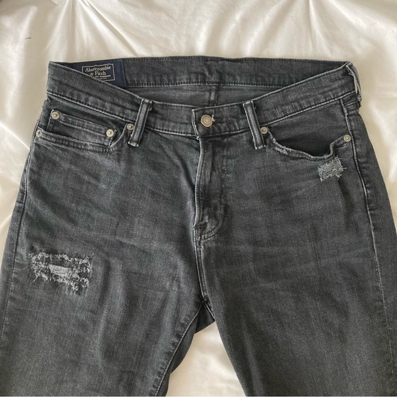 Abercrombie & Fitch Kennan Straight 30x32 black distressed raw hem stretch jeans - Picture 6 of 10